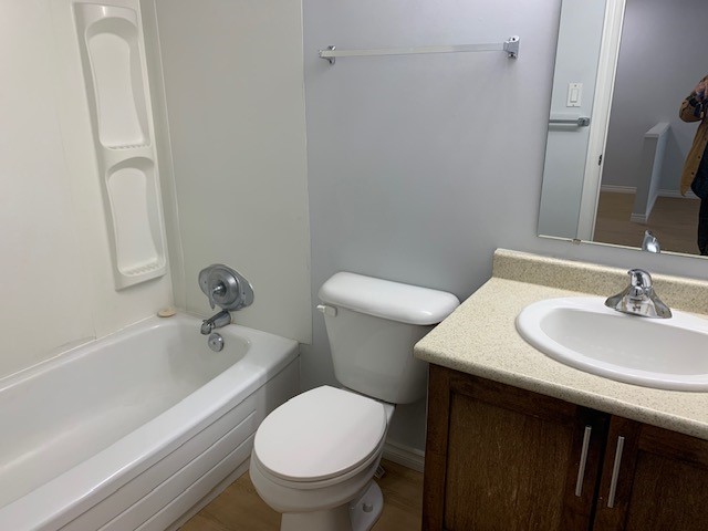 1 Bedroom Rental with Balcony 