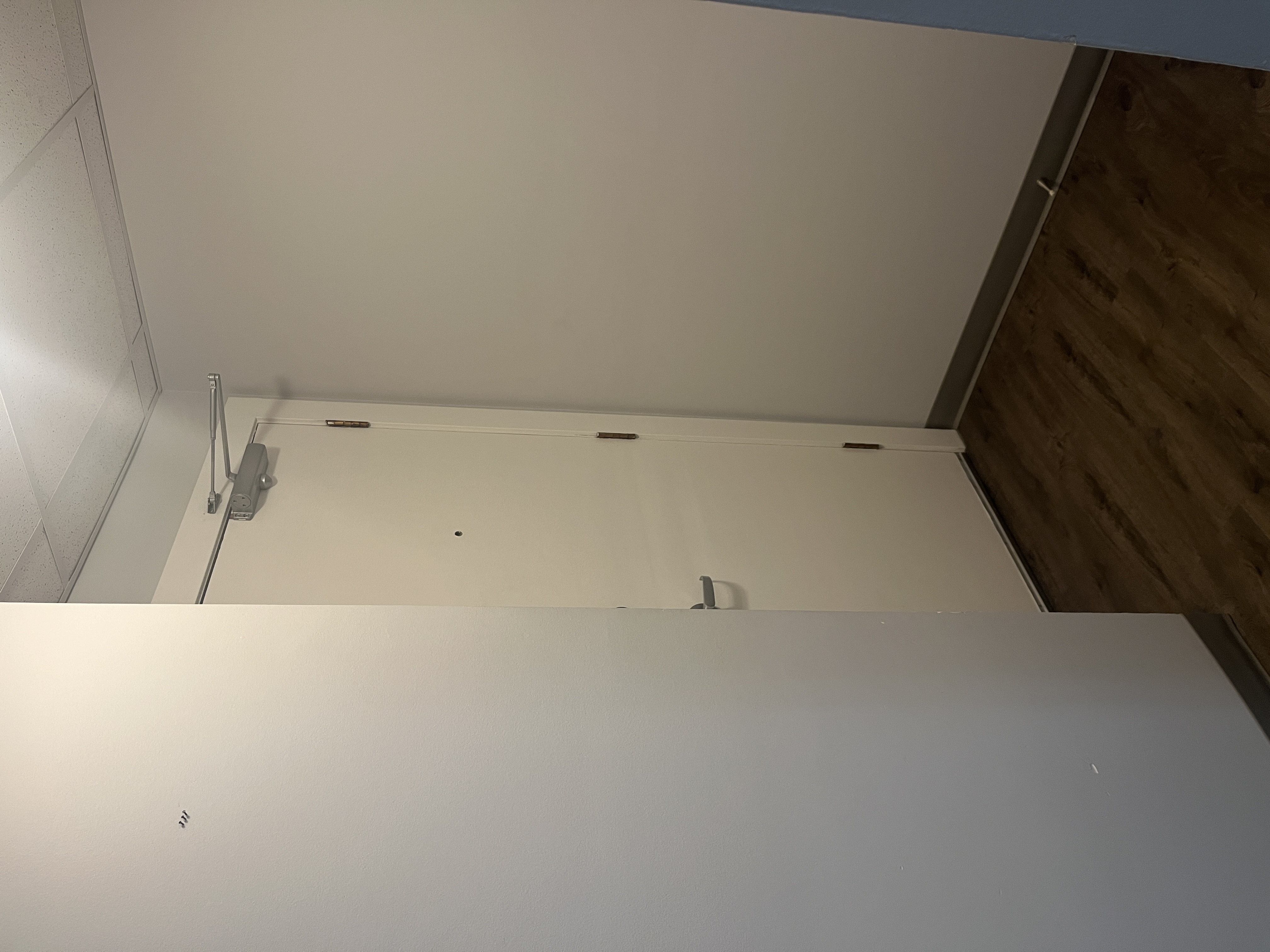 Spacious 1-Bedroom Suite with In-Suite Laundry & Balcony