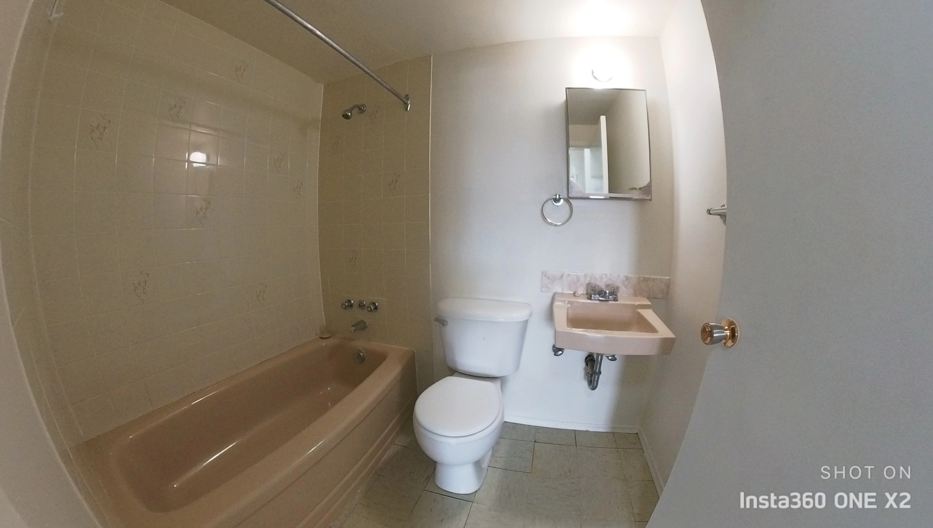 2315 7th st E Bright and Spacious 1 Bedroom