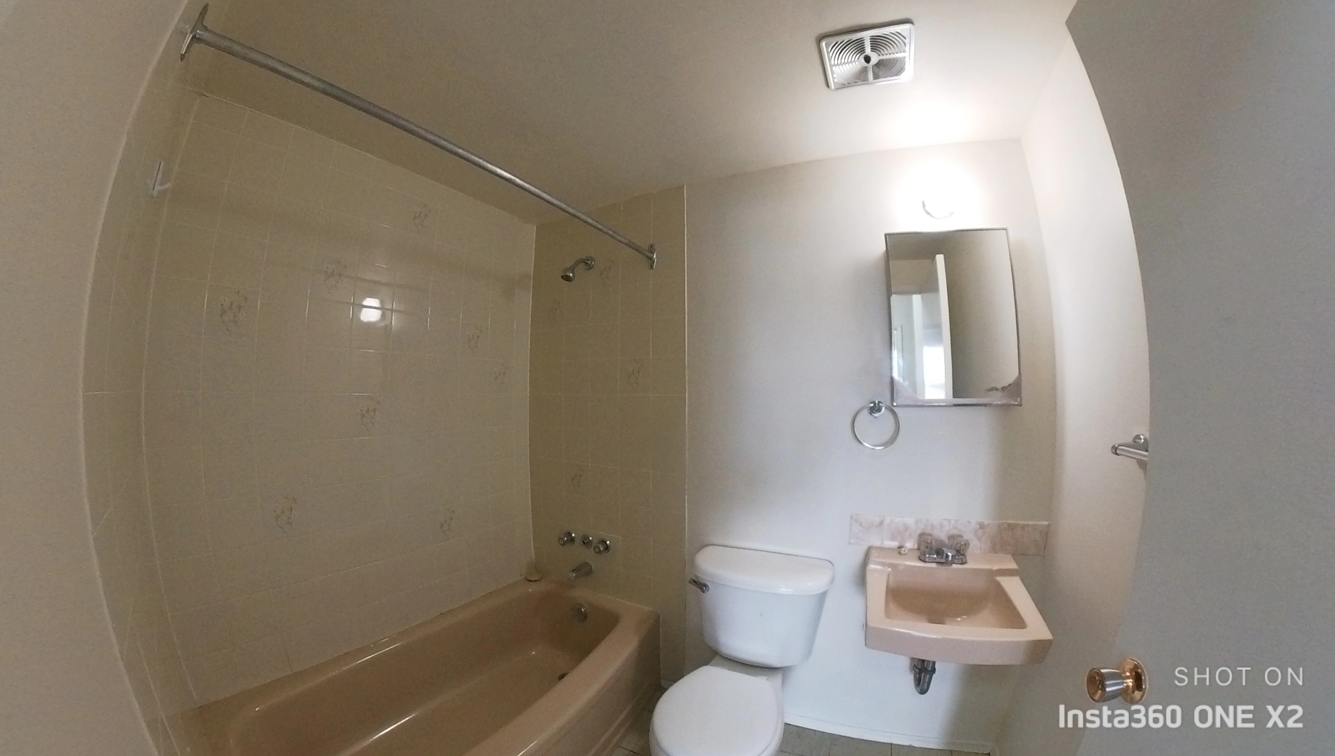 2315 7th st E Bright and Spacious 1 Bedroom
