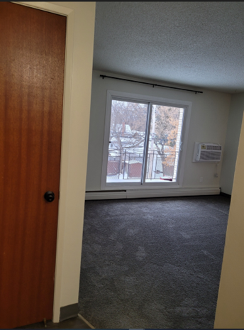 Prince Charles 1 Bedroom Rental ON 8th ST 