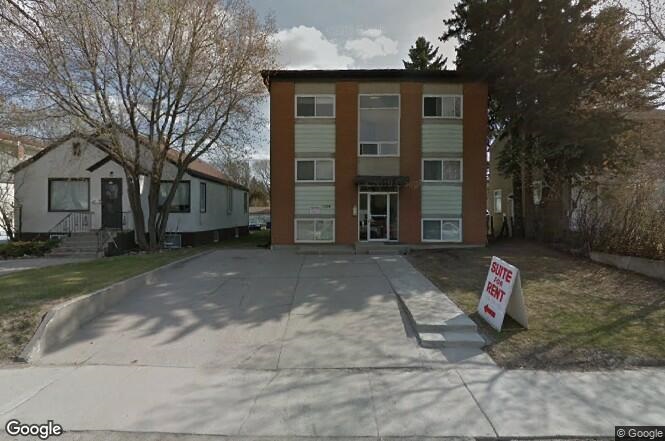 College DR Bachelor For Rent- September 1