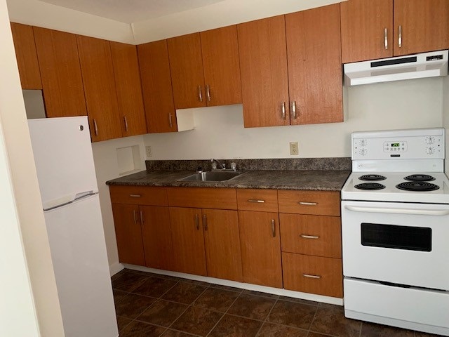 🏡 East Side 1 Bedroom Apartment Aug 1 – 1909 7th Street E!