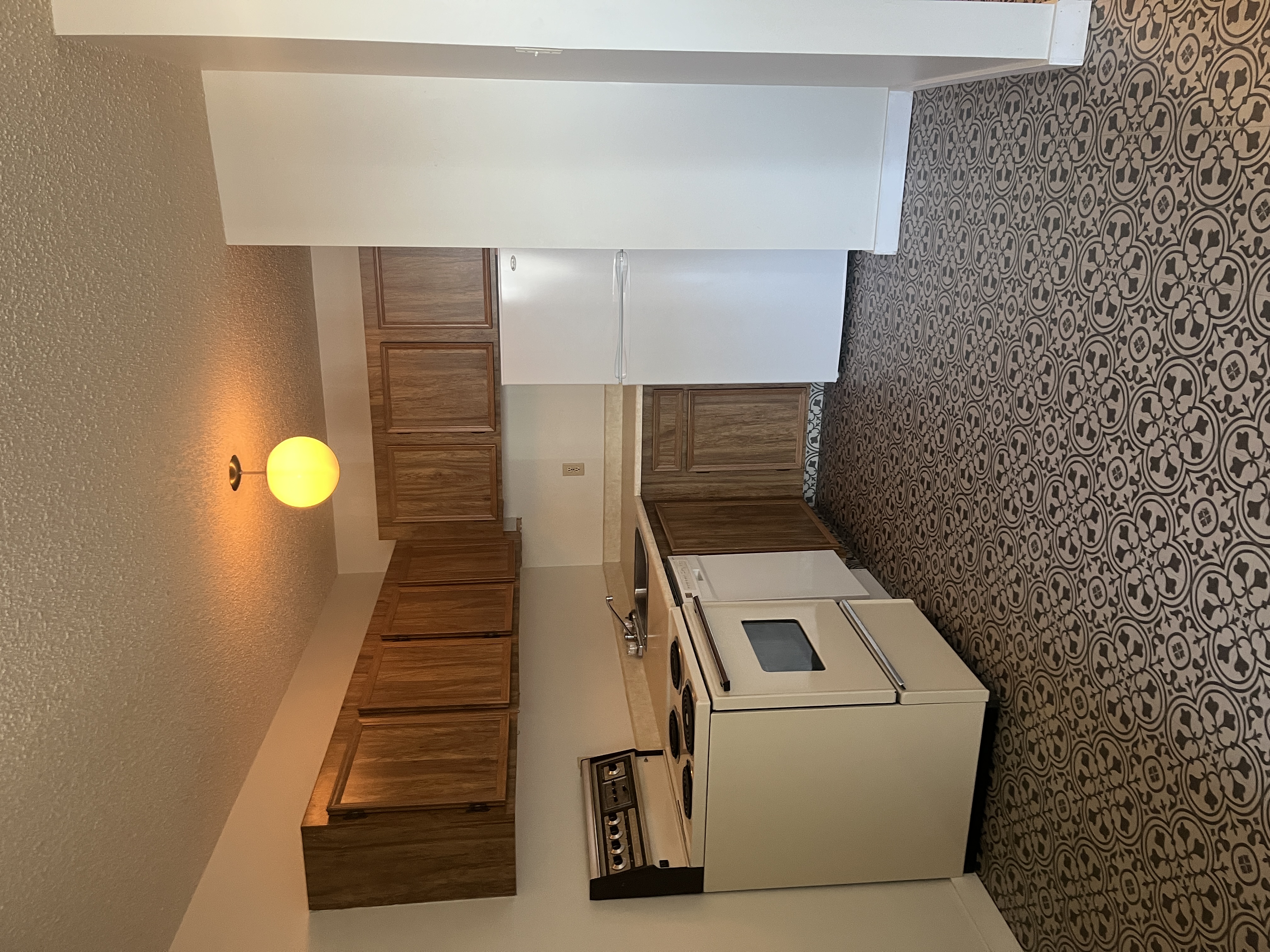 Down Town Living at its finest-1 Bedroom