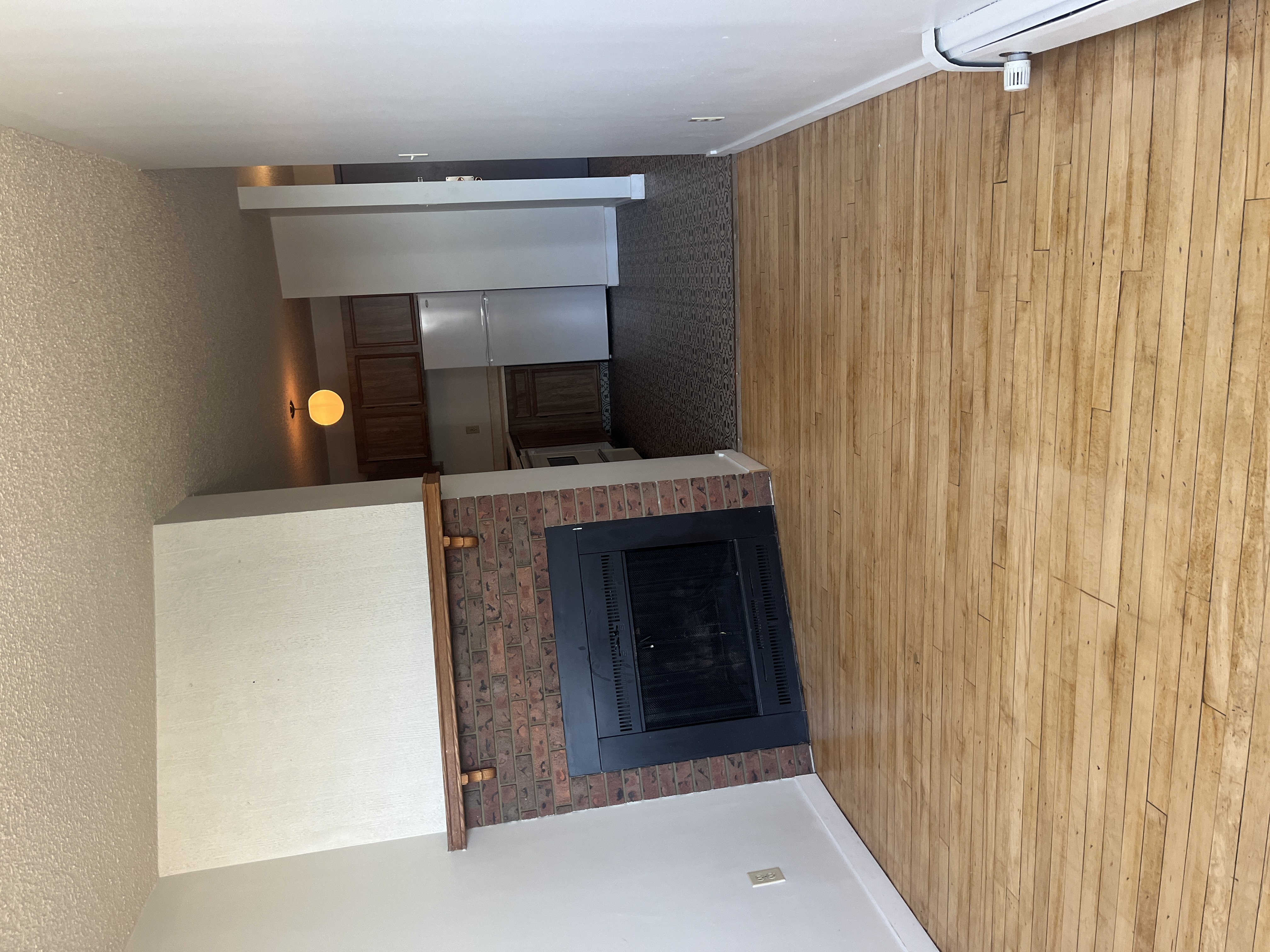 Down Town Living at its finest-1 Bedroom