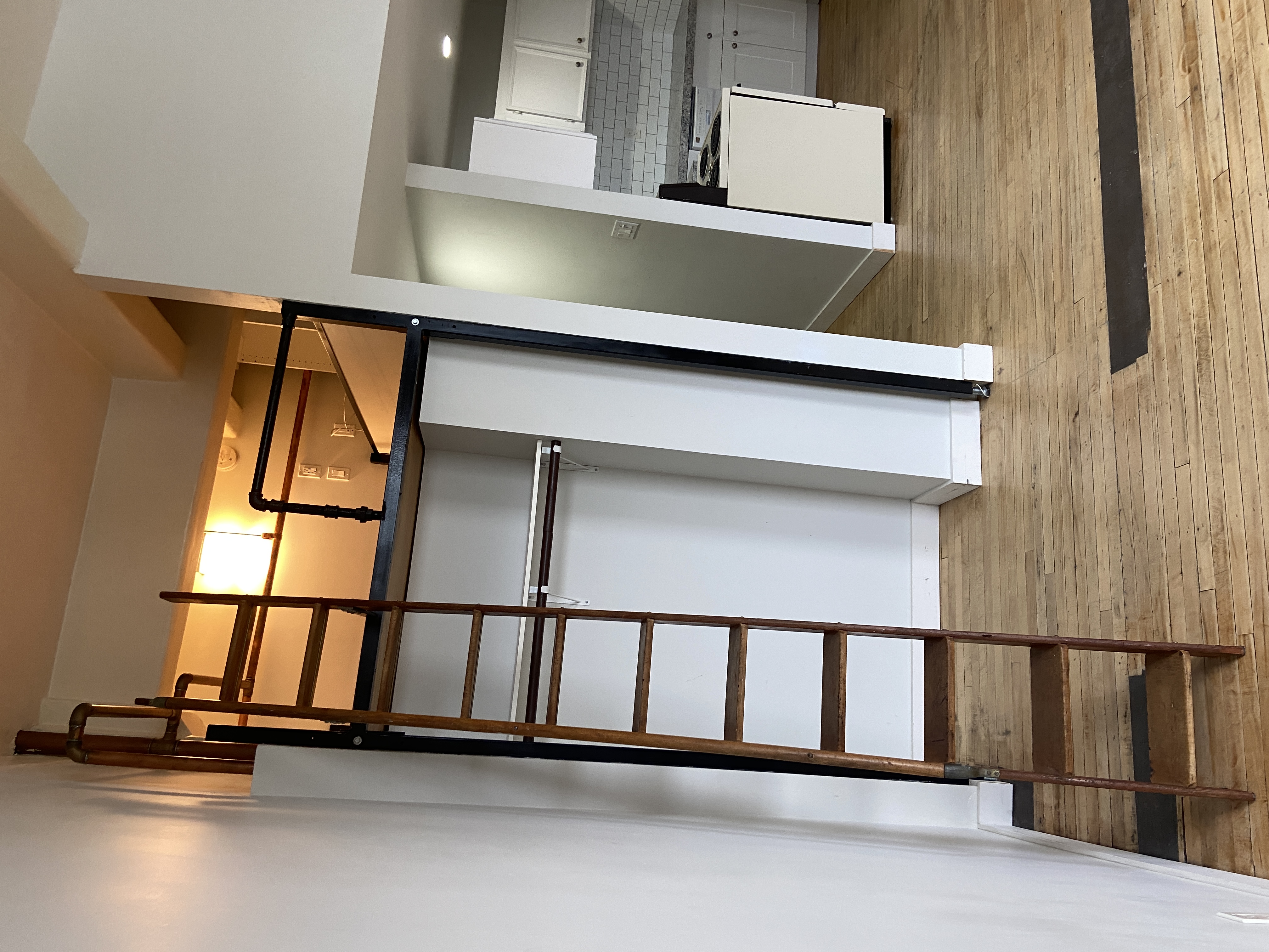 Down Town Loft Rental in Historic Drinkle 3