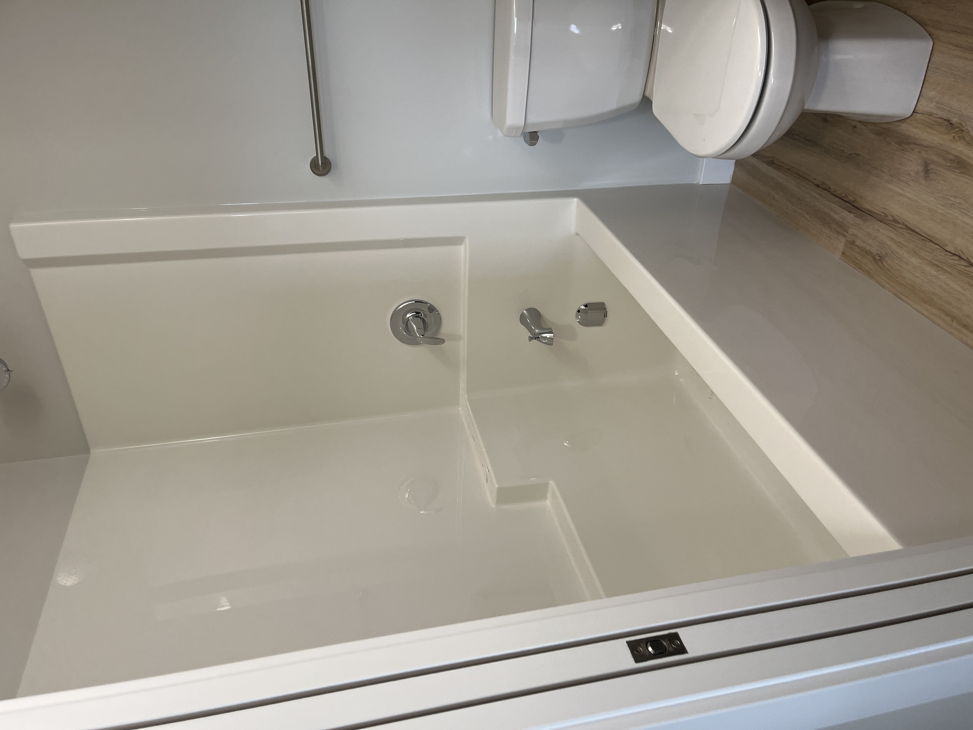 Brand New Brighton Rentals Bachelor, 2 bed, and 3 Bed