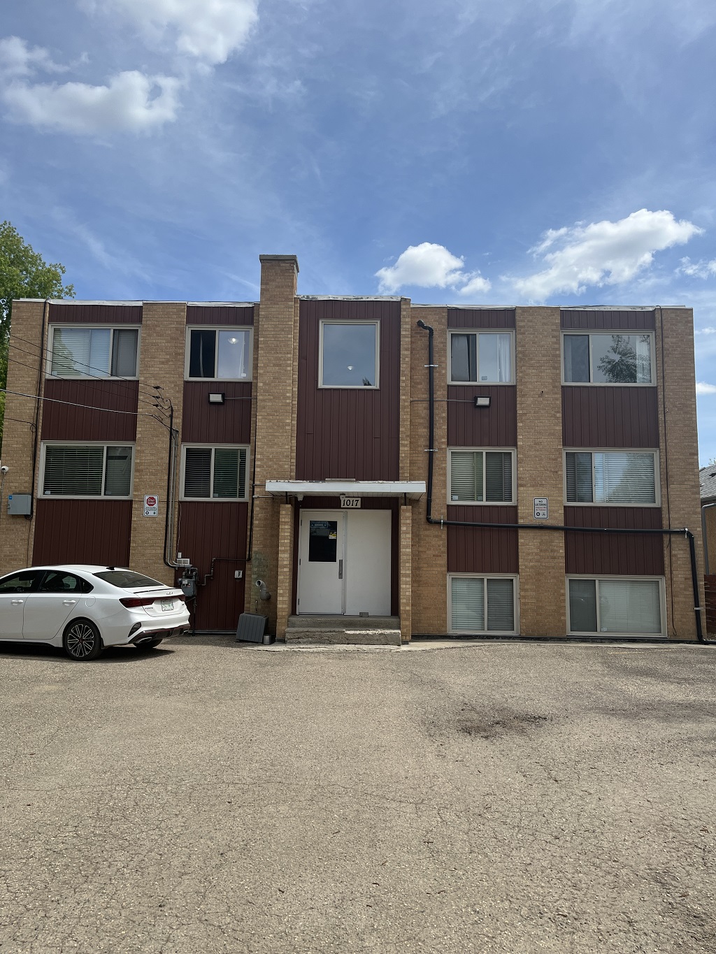 1 Bedroom Rental 2 blocks from Sask Polytech